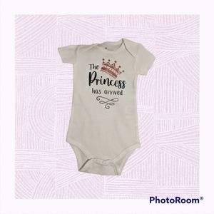*Sale Princess has arrived baby onesie baby bodysuit baby announcement